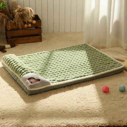 🛏️ Your dog deserves better than a flat, worn-out bed. This plush mat gives them cloud‑soft comfort — and better sleep. 🐶😴